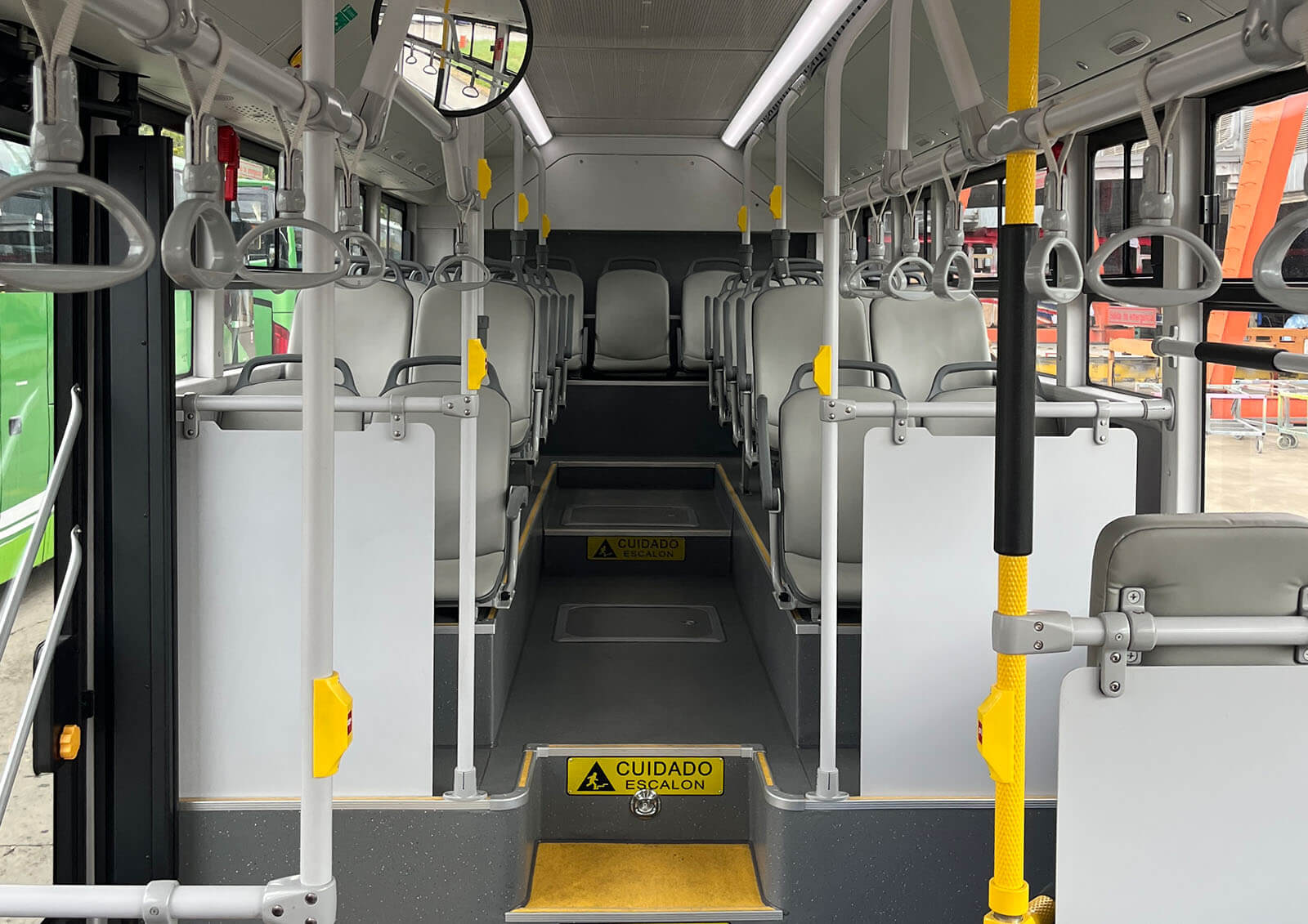 model highlights image 3