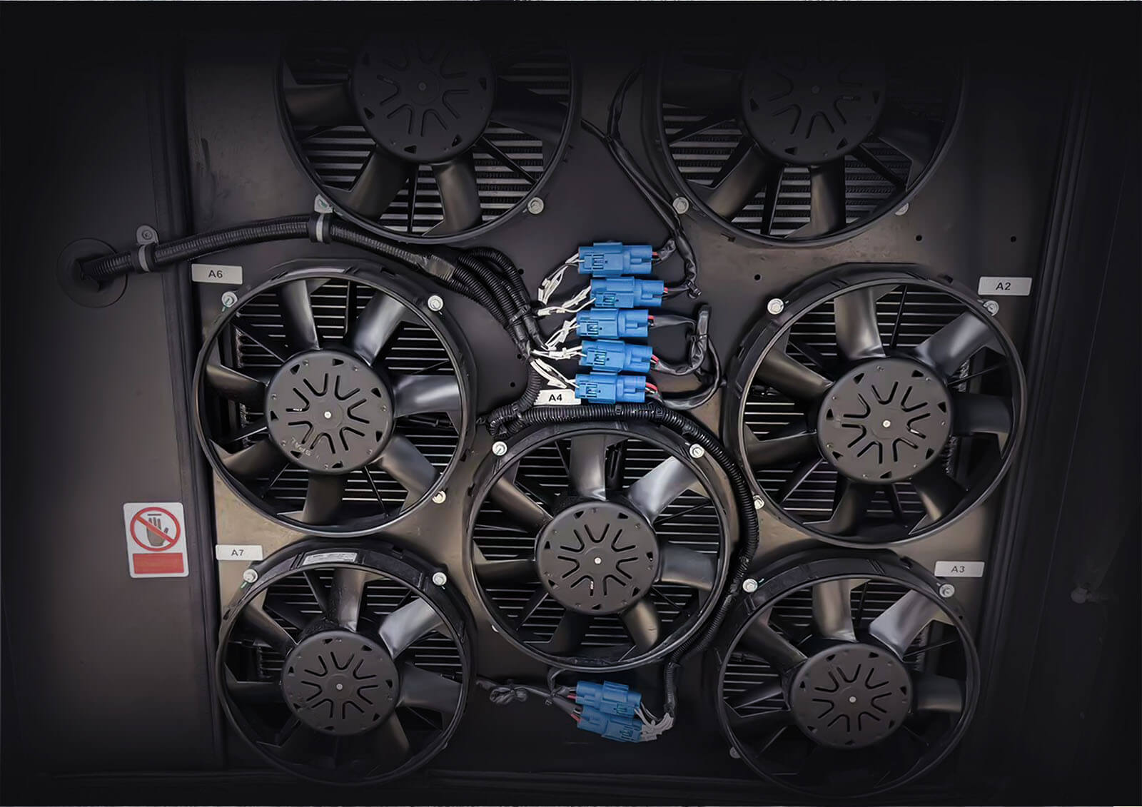 model highlights image 3